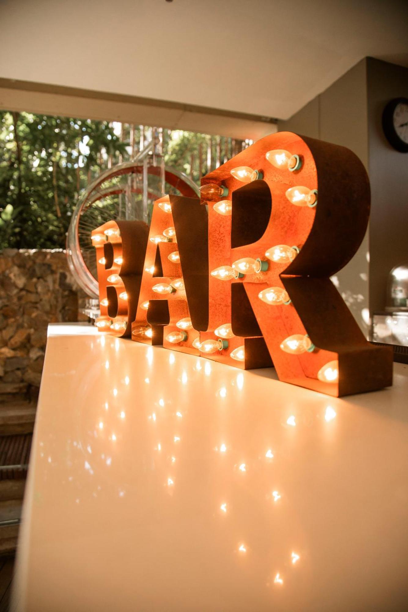 V Grand Hotel, A Member Of Radisson Individuals メデジン エクステリア 写真