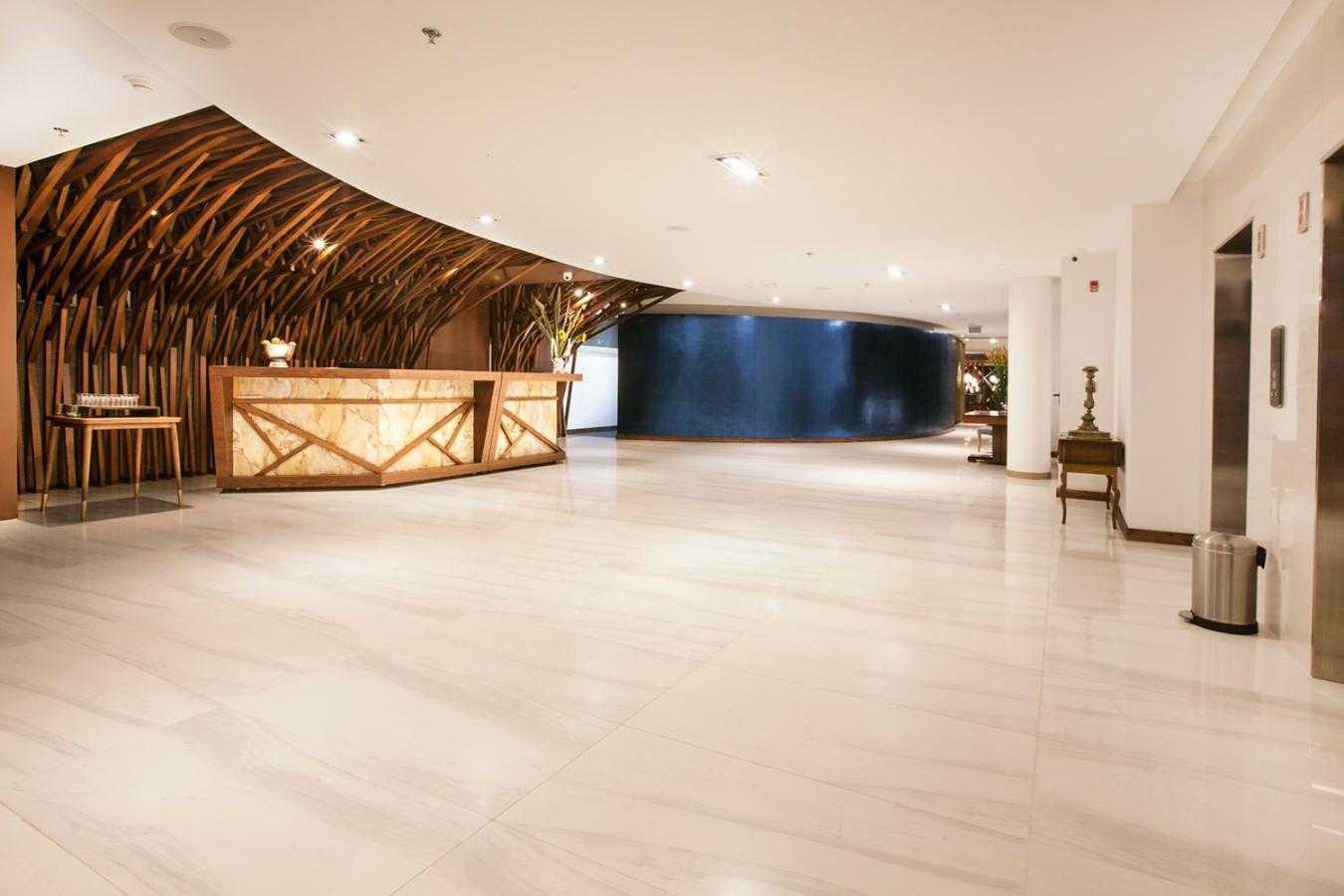 V Grand Hotel, A Member Of Radisson Individuals メデジン エクステリア 写真
