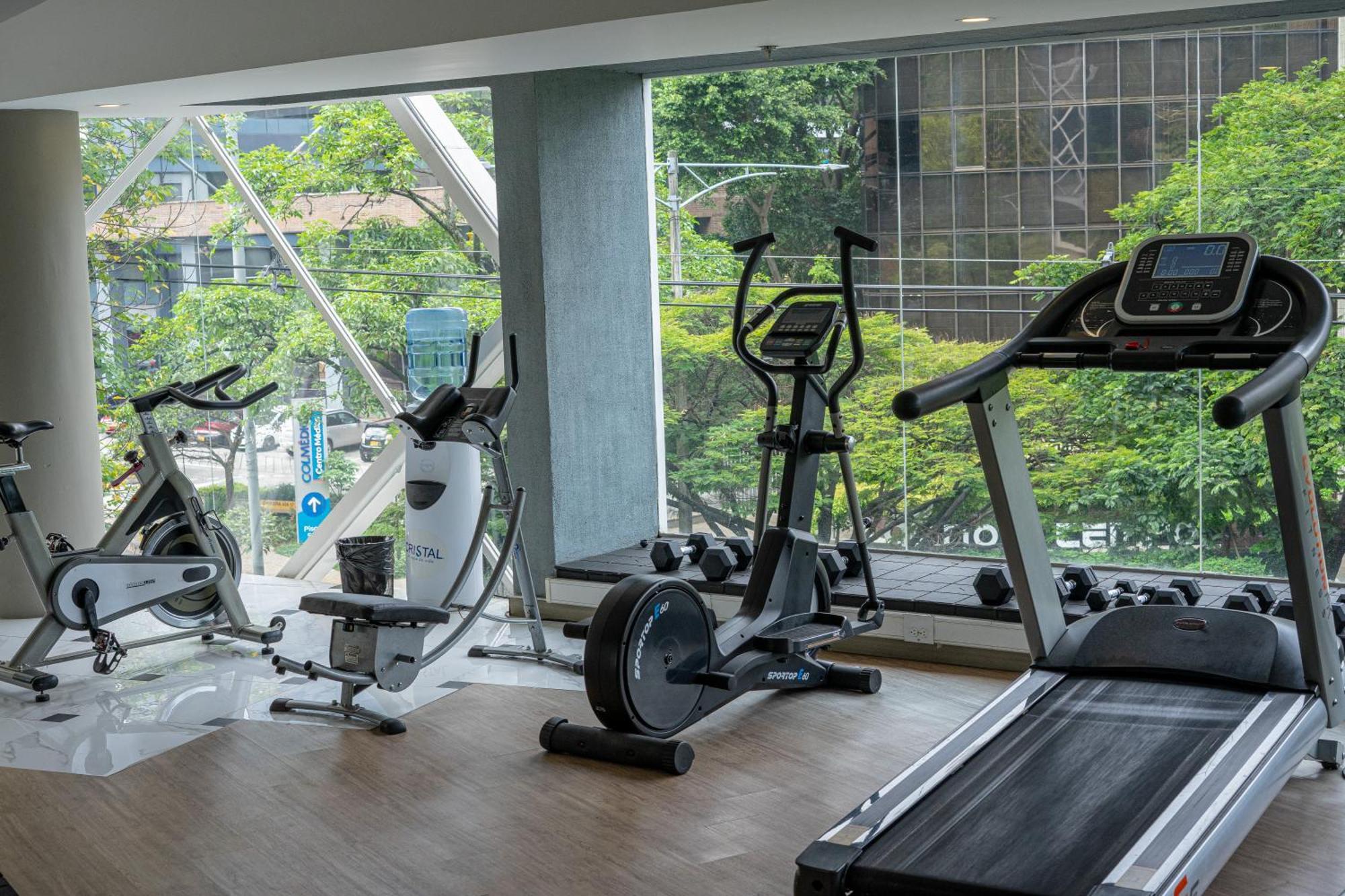 V Grand Hotel, A Member Of Radisson Individuals メデジン エクステリア 写真